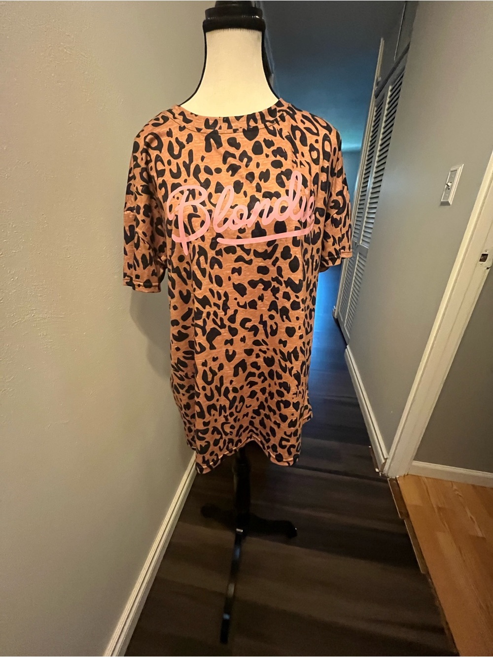 Blondie Leopard Print Short Sleeve Tee - Brown/Pink